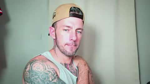 Snapshot of skylarrgrey chatting on July 14, 2026, 9:14 am SkylarGrey online show from July 14, 2026, 9:14 am