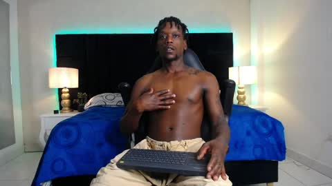 Snapshot of skylerbigxxx chatting on April 30, 2026, 4:19 am SKYLERBIGXXX online show from April 30, 2026, 4:19 am