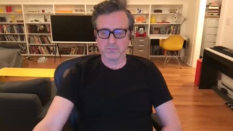 Snapshot of skyline3371 chatting on March 10, 2025, 5:00 am Skyline3371 online show from March 10, 2025, 5:00 am