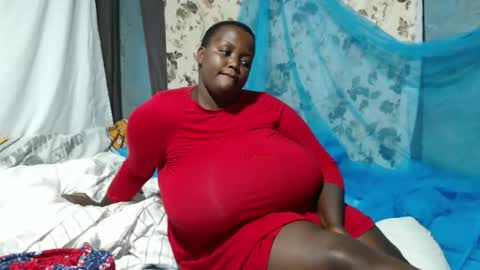 Snapshot of skylla07 chatting on October 15, 2025, 5:13 pm sheliah online show from October 15, 2025, 5:13 pm