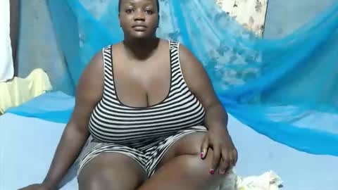 Snapshot of skylla07 chatting on May 18, 2026, 5:02 am sheliah online show from May 18, 2026, 5:02 am