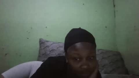 Snapshot of skylour chatting on March 23, 2026, 7:34 am Skylour online show from March 23, 2026, 7:34 am