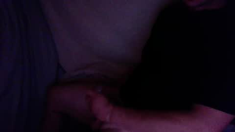 Snapshot of skylsawz chatting on April 15, 2026, 7:26 am SLingSkylz online show from April 15, 2026, 7:26 am