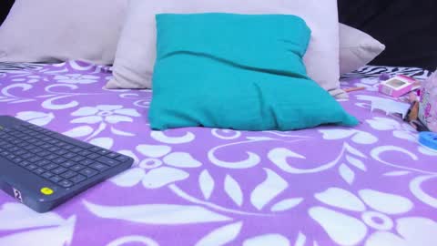 Skynny online show from February 25, 2025, 9:02 pm