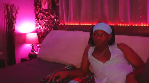 skyonetoo3 online show from November 6, 2025, 2:23 am