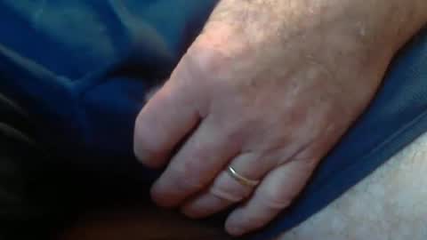 Snapshot of skypylot chatting on November 14, 2025, 5:55 pm ResqPylot2 online show from November 14, 2025, 5:55 pm