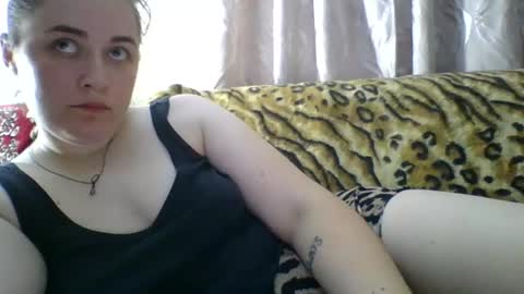 skyressie333 online show from August 4, 2026, 6:54 pm
