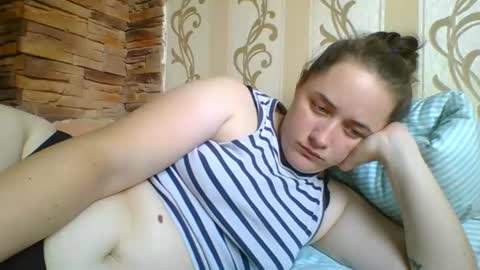 skyressie333 online show from August 6, 2026, 4:58 am