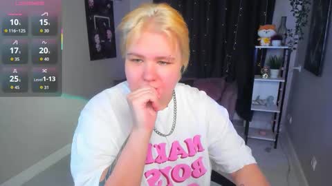 skytrisha online show from September 16, 2025, 1:12 pm