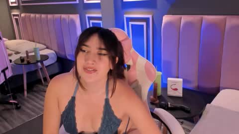 Snapshot of skyylee_ chatting on March 25, 2026, 1:17 pm abby online show from March 25, 2026, 1:17 pm