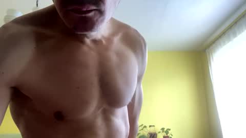 Snapshot of slabyhrac chatting on February 13, 2025, 10:12 am slabyhrac online show from February 13, 2025, 10:12 am