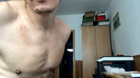 slabyhrac online show from April 22, 2026, 10:06 am