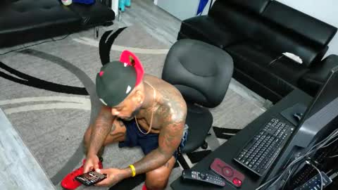 nasty twitter KASHCARTERATL online show from December 21, 2025, 6:04 pm