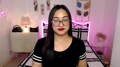 Queen Cyrine online show from February 9, 2026, 11:14 am