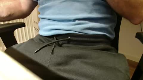 slave_bitch_boy online show from November 17, 2025, 6:14 pm