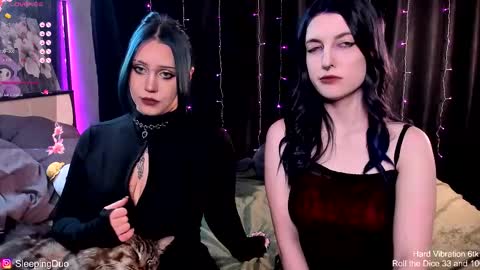 Snapshot of sleepingduo chatting on December 18, 2025, 4:02 pm Hi We are Iva and Angela Nice to meet u 3 online show from December 18, 2025, 4:02 pm