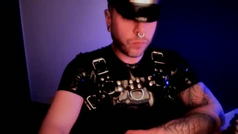 Snapshot of slick_evo chatting on December 2, 2024, 3:37 am slick_evo online show from December 2, 2024, 3:37 am