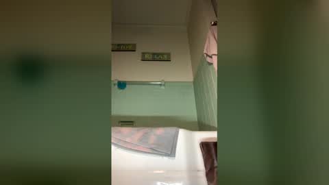 slicknick1988 online show from March 25, 2026, 7:03 am