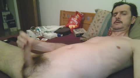 Snapshot of slim38 chatting on November 22, 2025, 5:01 pm Alin online show from November 22, 2025, 5:01 pm