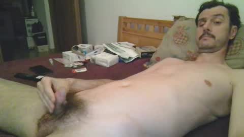 Snapshot of slim38 chatting on December 1, 2025, 3:06 pm Alin online show from December 1, 2025, 3:06 pm