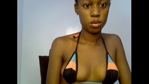 Snapshot of slim_candy12 chatting on June 21, 2026, 7:44 am Lily online show from June 21, 2026, 7:44 am