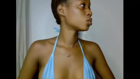 Snapshot of slim_candy12 chatting on July 3, 2026, 9:05 am Lily online show from July 3, 2026, 9:05 am