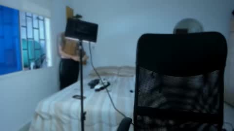 Snapshot of slim_master12 chatting on September 24, 2025, 1:47 pm slim_master12 online show from September 24, 2025, 1:47 pm