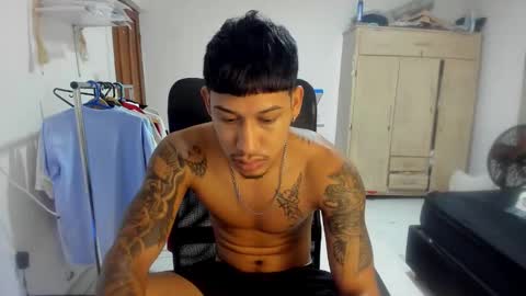 Snapshot of slim_master12 chatting on December 21, 2025, 1:57 am slim_master12 online show from December 21, 2025, 1:57 am