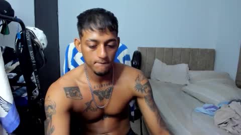 Snapshot of slim_master12 chatting on January 5, 2026, 9:40 pm slim_master12 online show from January 5, 2026, 9:40 pm