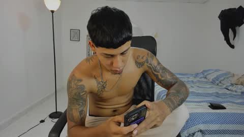 Snapshot of slim_master12 chatting on February 26, 2026, 7:24 pm slim_master12 online show from February 26, 2026, 7:24 pm