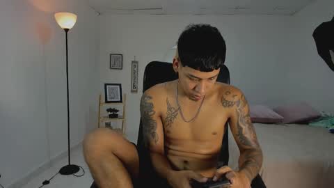 Snapshot of slim_master12 chatting on March 2, 2026, 9:21 pm slim_master12 online show from March 2, 2026, 9:21 pm