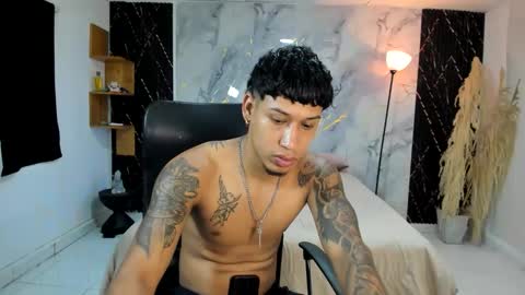 Snapshot of slim_master12 chatting on May 5, 2026, 11:46 pm slim_master12 online show from May 5, 2026, 11:46 pm