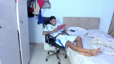 Snapshot of slim_master12 chatting on May 23, 2026, 9:52 pm slim_master12 online show from May 23, 2026, 9:52 pm