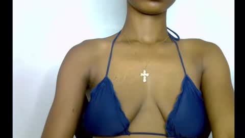 Snapshot of slim_petitqueen chatting on December 19, 2025, 5:42 pm Alice online show from December 19, 2025, 5:42 pm