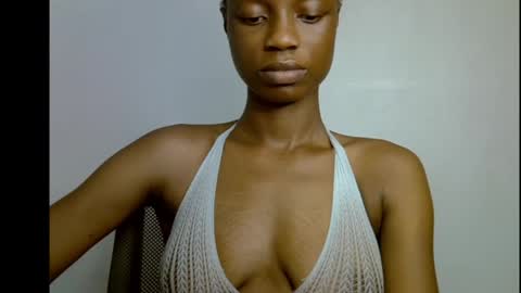 Snapshot of slim_petitqueen chatting on April 28, 2026, 7:41 pm Alice online show from April 28, 2026, 7:41 pm