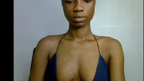 Snapshot of slim_petitqueen chatting on April 29, 2026, 7:45 am Alice online show from April 29, 2026, 7:45 am
