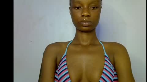 Snapshot of slim_petitqueen chatting on May 28, 2026, 6:38 pm Alice online show from May 28, 2026, 6:38 pm