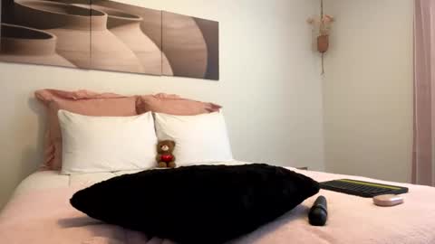 Barbie Stylebender online show from March 7, 2026, 8:50 pm