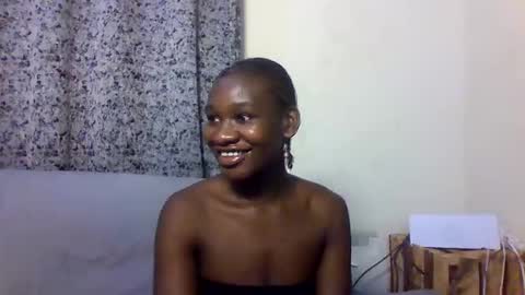 Snapshot of slimandthick1 chatting on February 10, 2026, 4:00 pm slimandthick1 online show from February 10, 2026, 4:00 pm