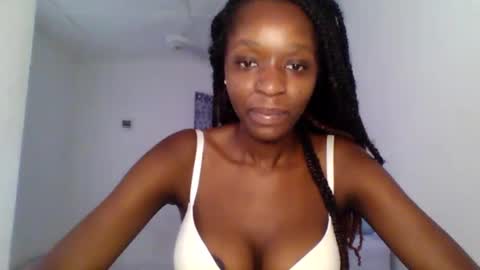 Snapshot of slimandthick1 chatting on February 25, 2026, 8:46 am slimandthick1 online show from February 25, 2026, 8:46 am