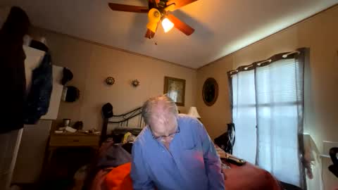 Snapshot of slimjim061560 chatting on March 14, 2026, 6:24 pm slimjim061560 online show from March 14, 2026, 6:24 pm