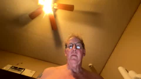 Snapshot of slimjim061560 chatting on May 15, 2026, 11:12 pm slimjim061560 online show from May 15, 2026, 11:12 pm