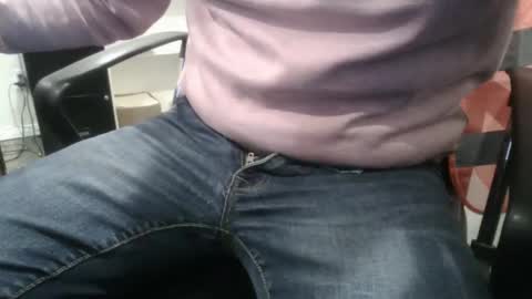 slimjimorange9 online show from November 15, 2025, 9:32 pm