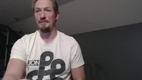 slimjp online show from December 22, 2024, 11:09 pm