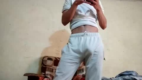 Snapshot of slimshaddyxx chatting on January 20, 2025, 5:48 am Prince online show from January 20, 2025, 5:48 am