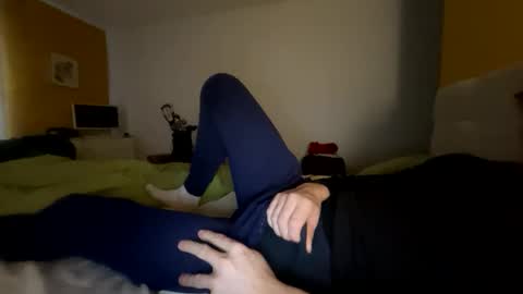 Snapshot of slimswim chatting on January 15, 2026, 9:14 am slimswim online show from January 15, 2026, 9:14 am