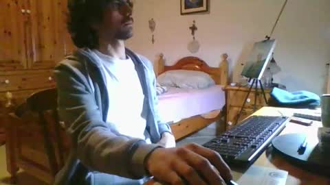 SlimTeaser089 online show from January 14, 2026, 8:47 pm