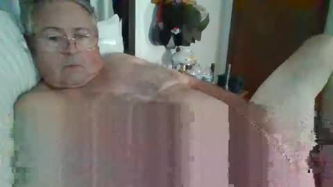 slippery_duck online show from September 26, 2025, 1:15 pm