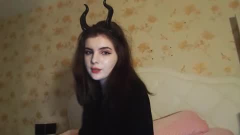 sloomonata online show from November 8, 2025, 11:43 am