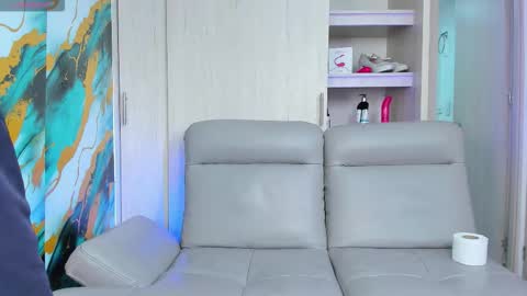 Shellsy  Jack AND THE GREAT Luis MODERATING  online show from November 4, 2025, 6:29 pm